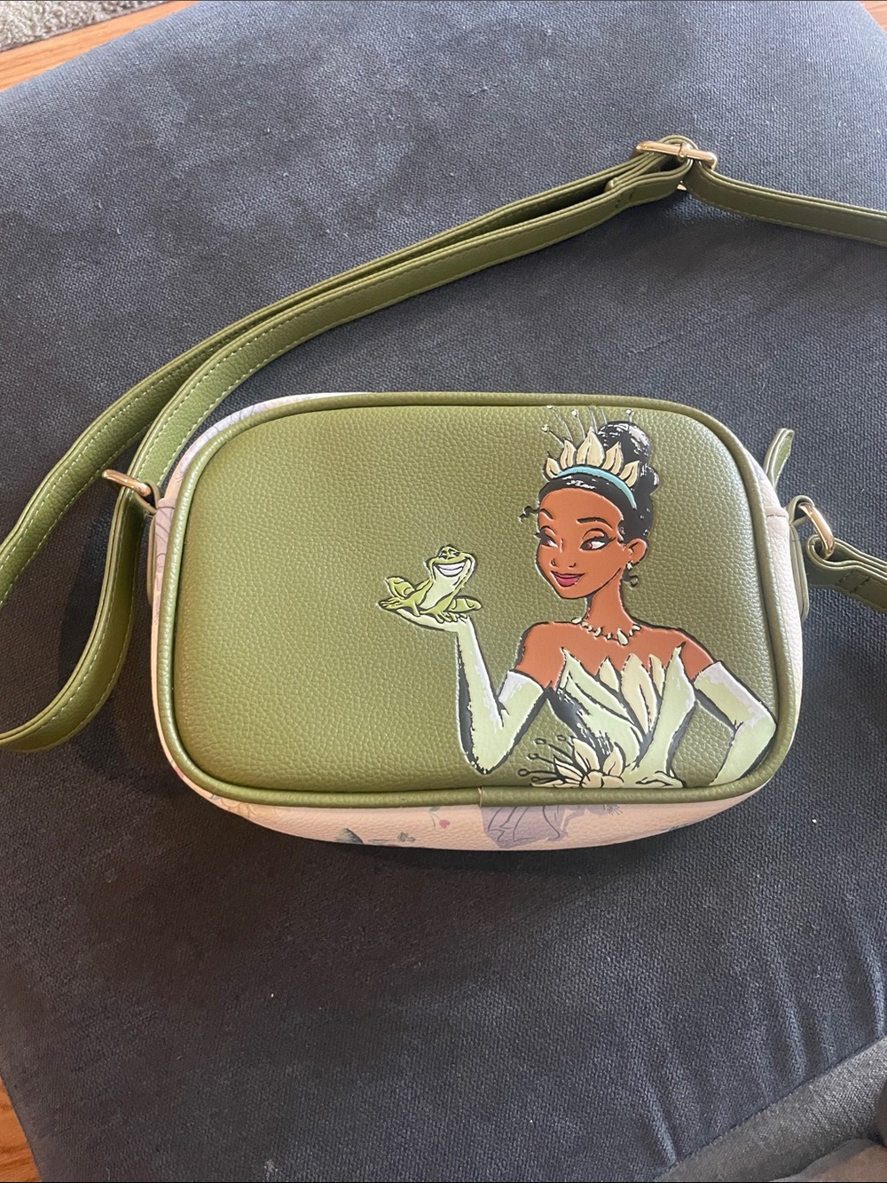 DANi Olive Green Princess Illustration Crossbody Bag
